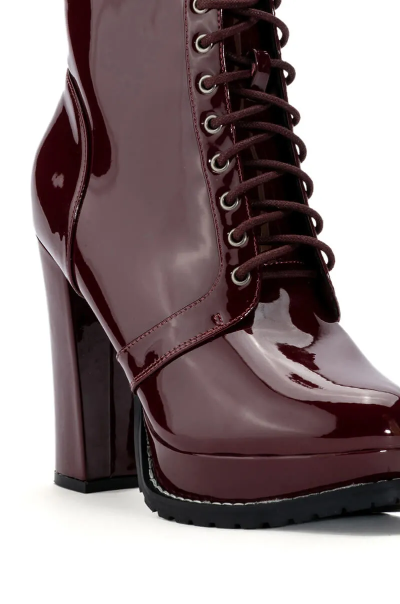 AZALEA WANG FREDDIE CHUNKY LACE UP BOOTIE IN BURGUNDY
