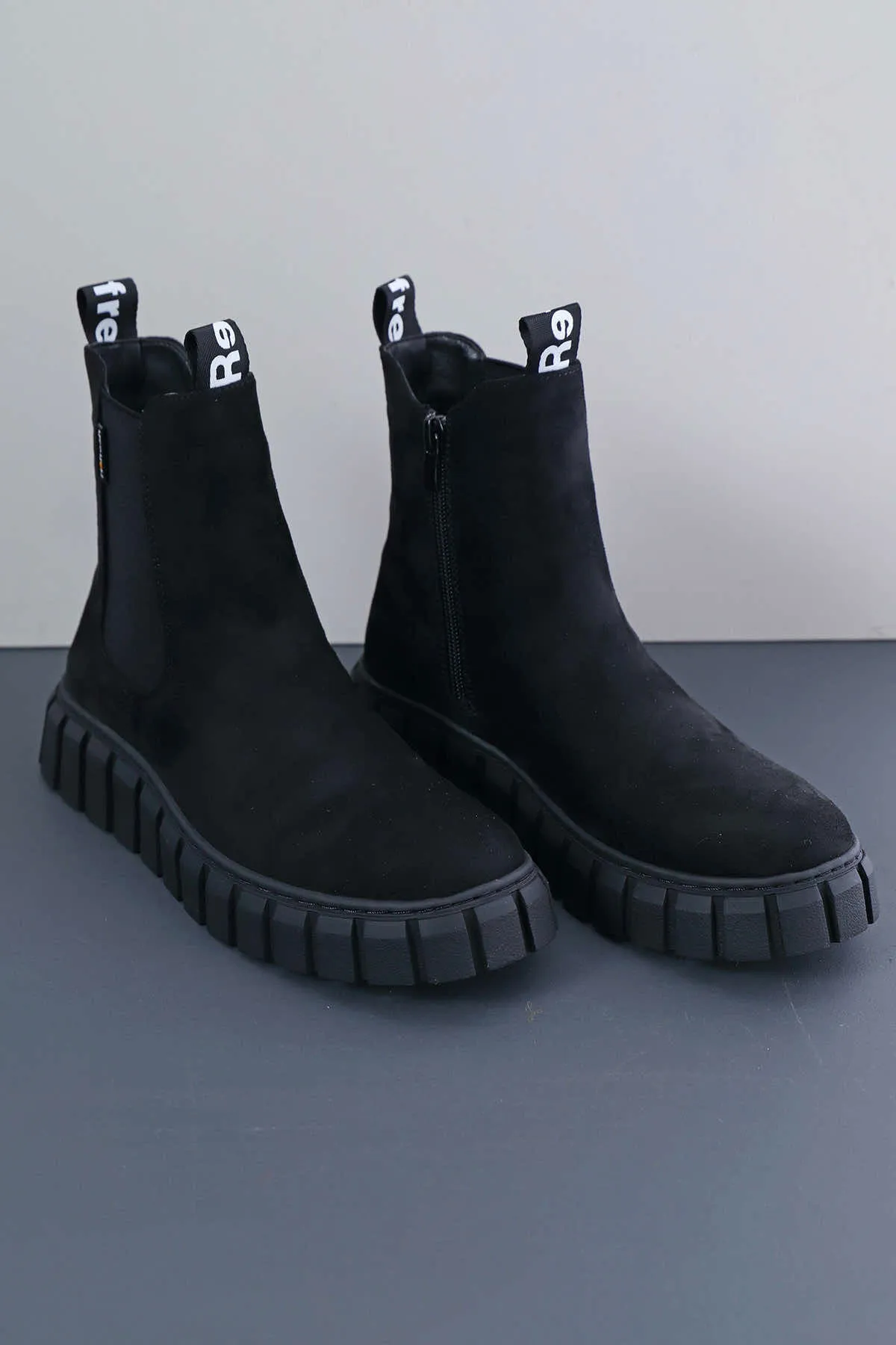 Leon Boots Black