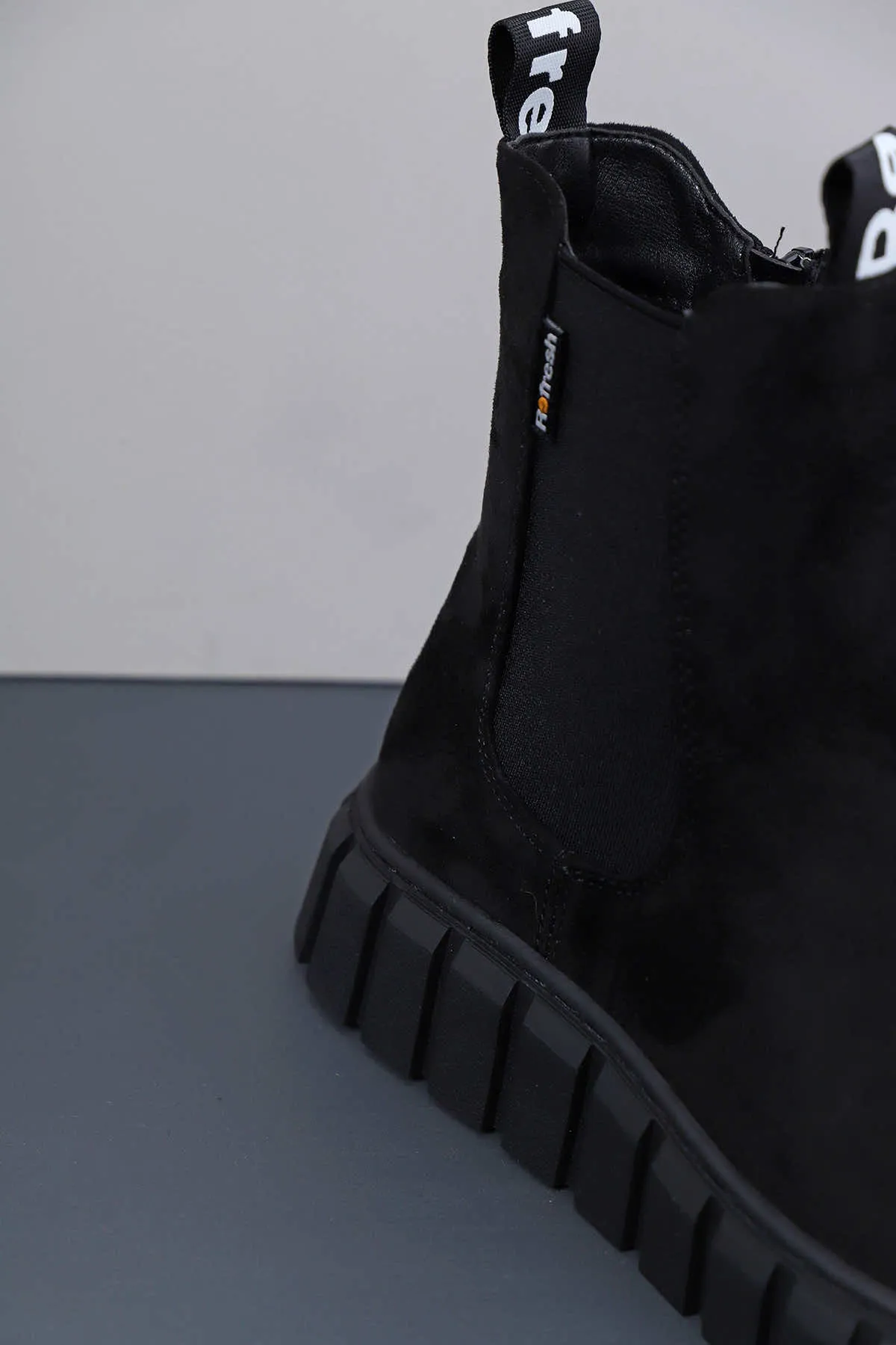 Leon Boots Black