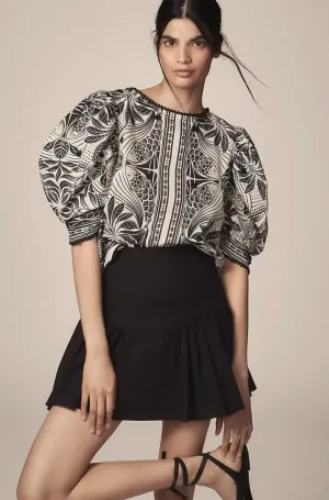 Monochrome Elegance Scarf Off-White Blouse