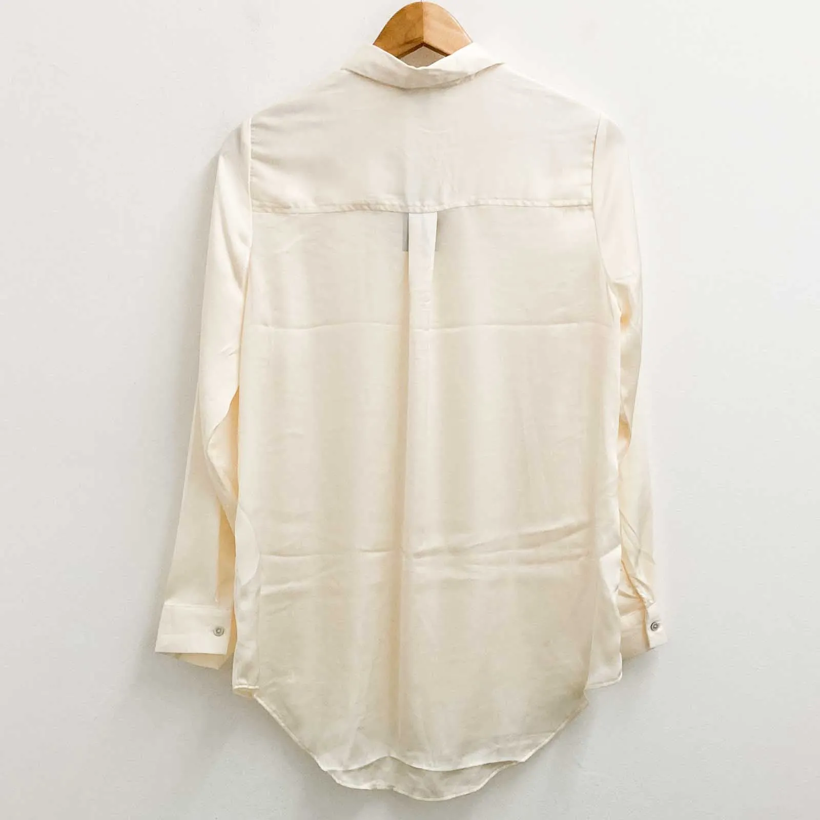 New Look Blouse Size 12 Ivory Satin Silky Oversized Long Sleeve